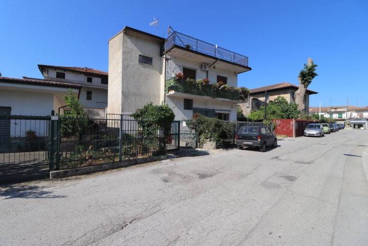 appartamento in vendita a Vairano Patenora in zona Marzanello