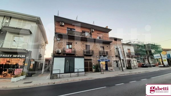 appartamento in vendita a Vairano Patenora in zona Vairano Scalo