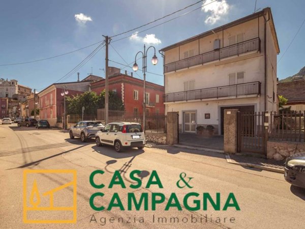 casa indipendente in vendita a Vairano Patenora