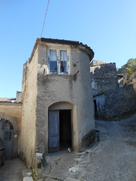 casa indipendente in vendita a Vairano Patenora