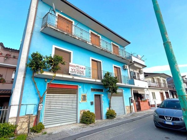 casa indipendente in vendita a Vairano Patenora