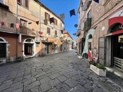 casa semindipendente in vendita a Vairano Patenora