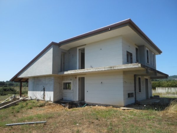 casa indipendente in vendita a Vairano Patenora in zona Vairano Scalo
