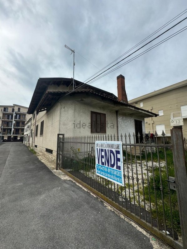 casa indipendente in vendita a Vairano Patenora in zona Vairano Scalo