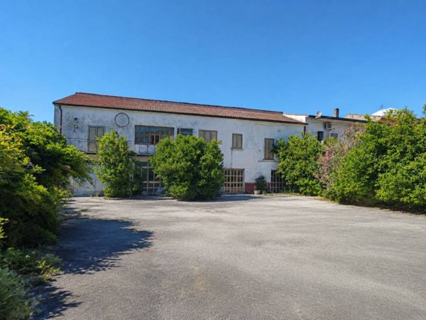 casa indipendente in vendita a Vairano Patenora