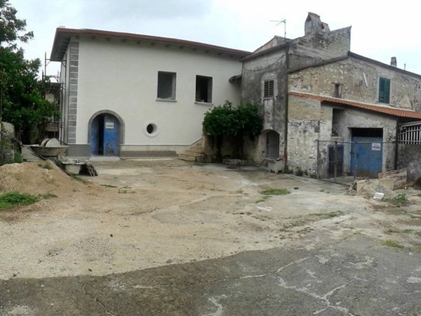 casa indipendente in vendita a Vairano Patenora