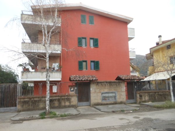 appartamento in vendita a Vairano Patenora in zona Vairano Scalo