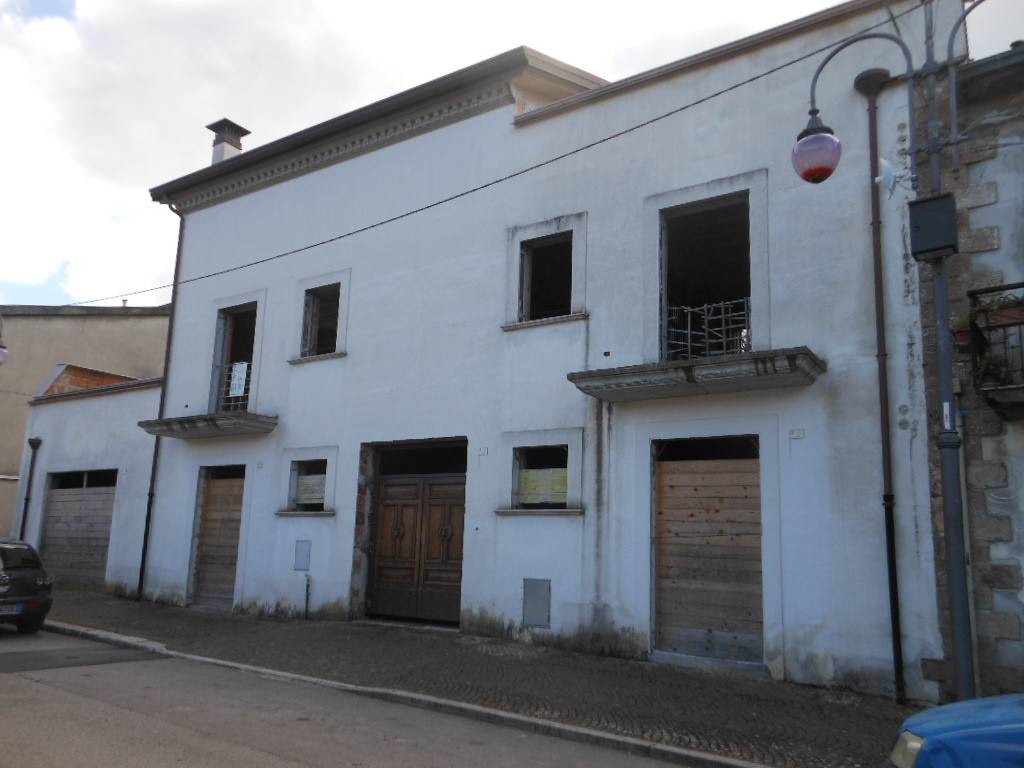 casa indipendente in vendita a Vairano Patenora