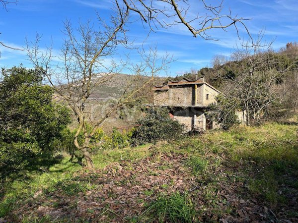 casa indipendente in vendita a Valle di Maddaloni