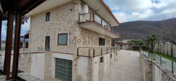 casa indipendente in vendita a Valle di Maddaloni