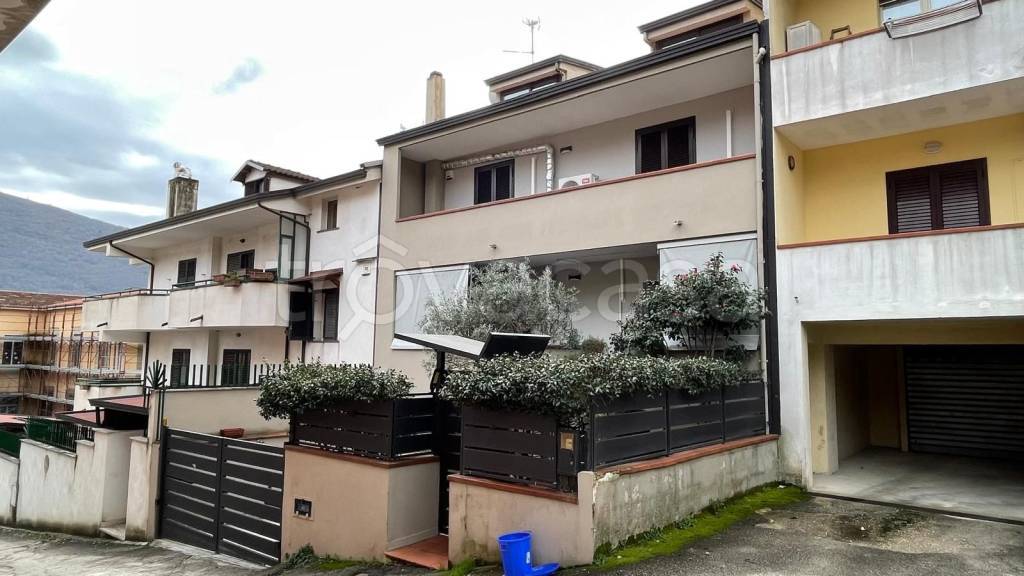 casa indipendente in vendita a Valle di Maddaloni