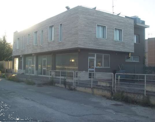 ufficio in vendita a Valle di Maddaloni