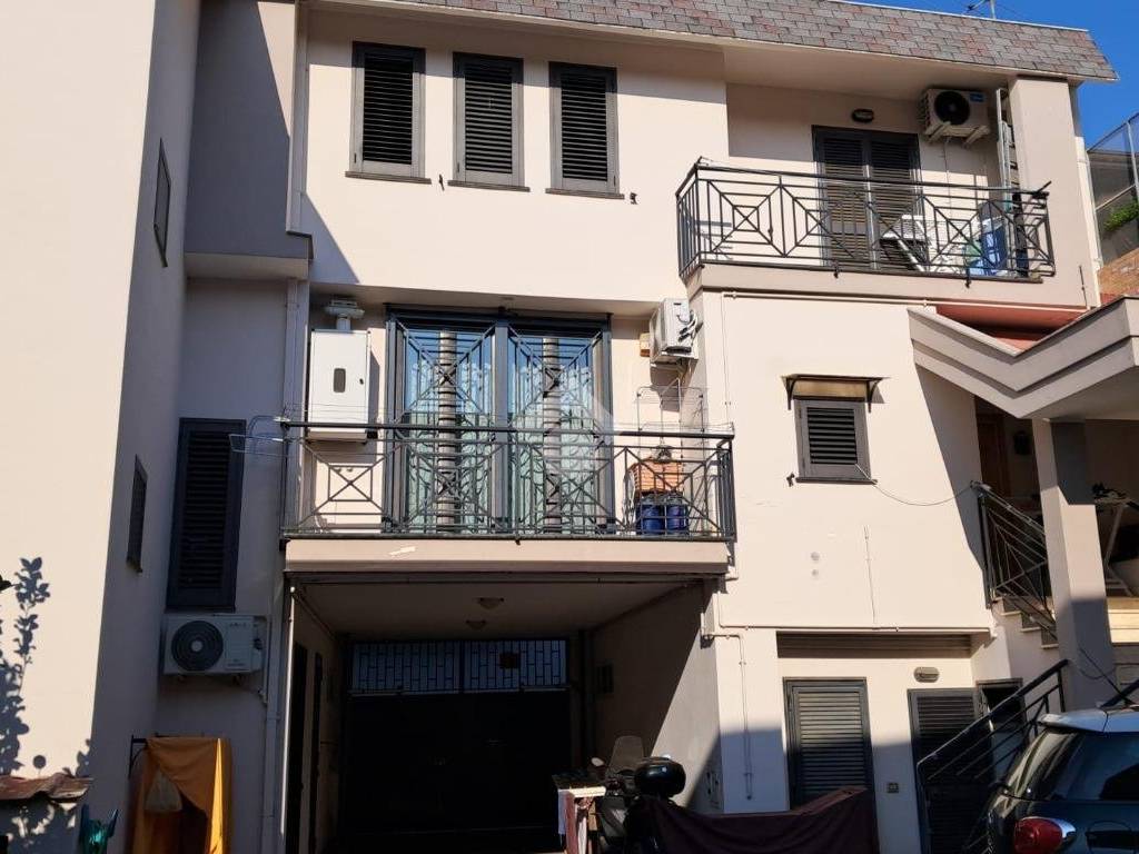 casa indipendente in vendita a Villa di Briano