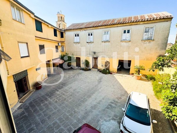 casa indipendente in vendita a Villa di Briano