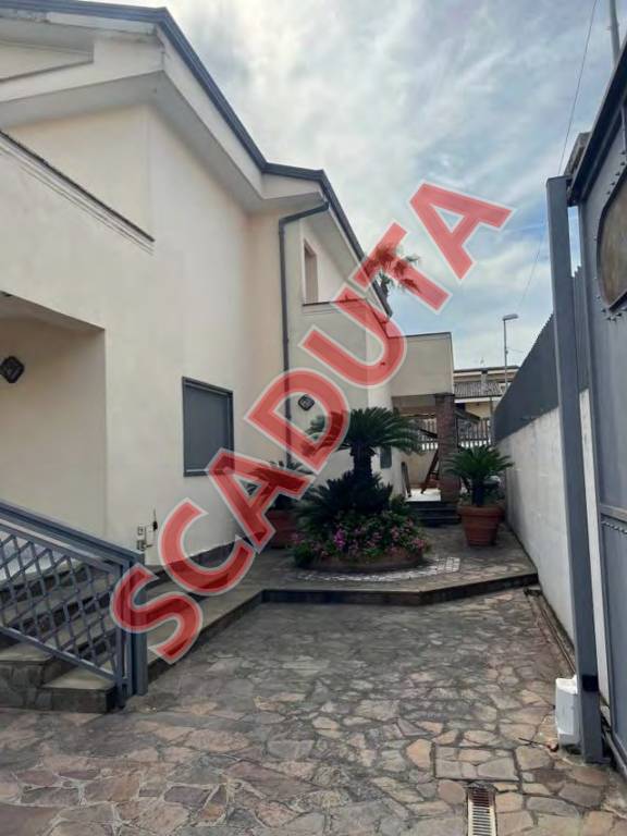 casa indipendente in vendita a Villa di Briano