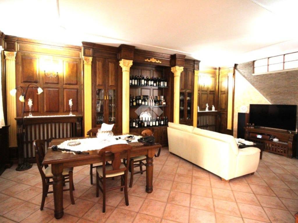 casa indipendente in vendita a Villa di Briano