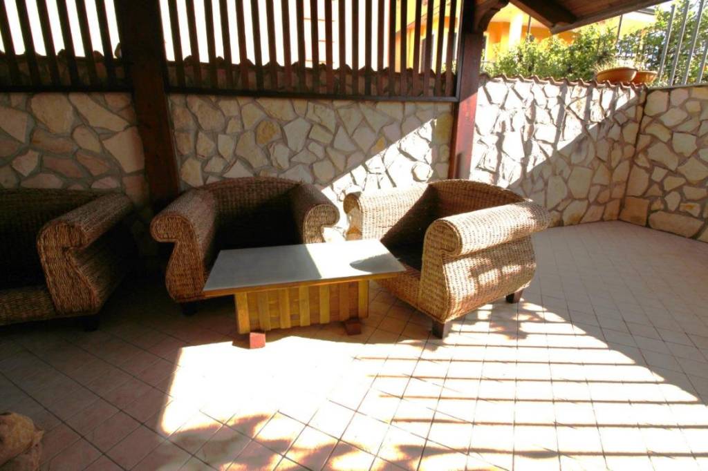 casa indipendente in vendita a Villa di Briano