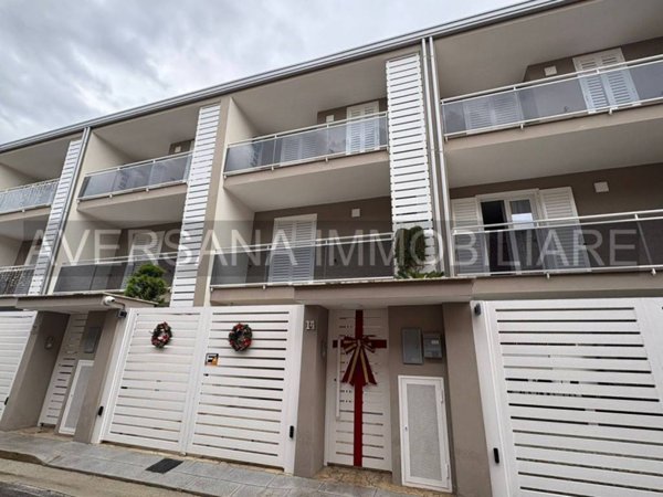 casa indipendente in vendita a Villa di Briano