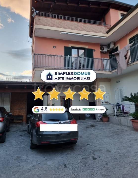 casa indipendente in vendita a Villa di Briano