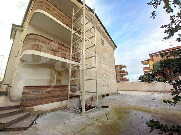 casa indipendente in vendita a Villa di Briano