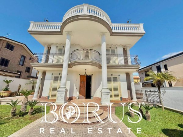 casa indipendente in vendita a Villa di Briano