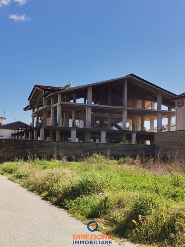 casa indipendente in vendita a Villa di Briano