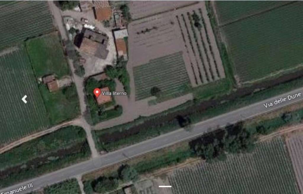 casa indipendente in vendita a Villa Literno