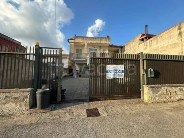 casa indipendente in vendita a Villa Literno