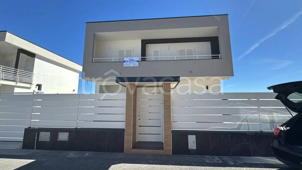 casa indipendente in vendita a Villa Literno