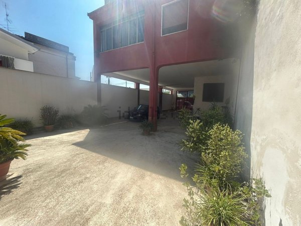 casa indipendente in vendita a Villa Literno