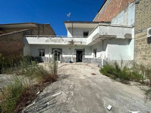 casa indipendente in vendita a Villa Literno