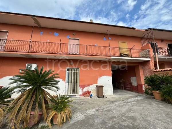 casa indipendente in vendita a Villa Literno
