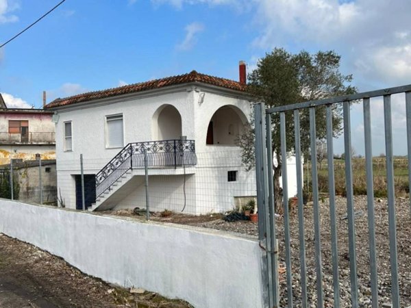casa indipendente in vendita a Villa Literno