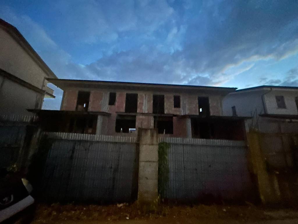 casa indipendente in vendita a Villa Literno