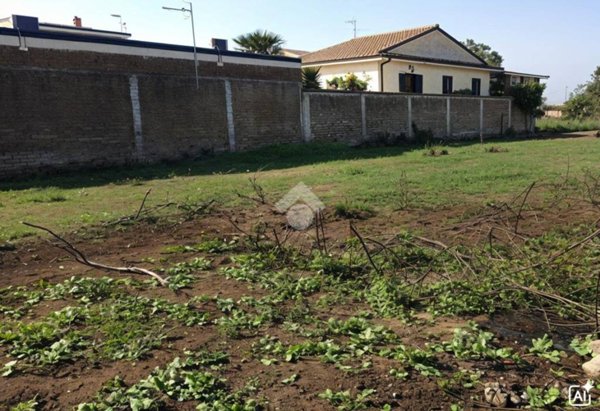 terreno edificabile in vendita a Villa Literno
