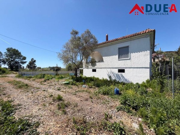 casa indipendente in vendita a Villa Literno