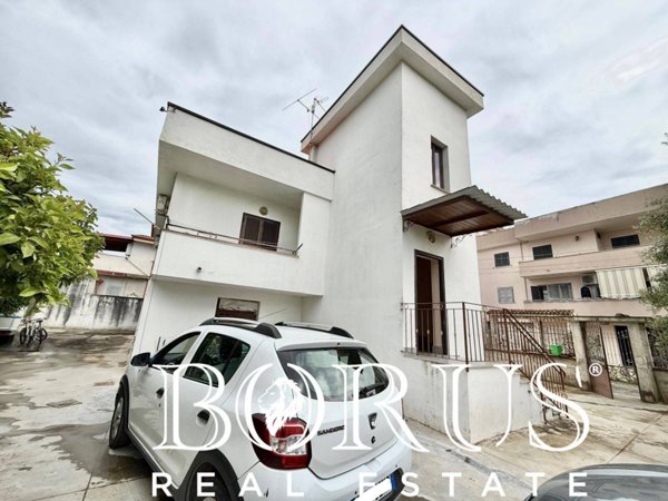 casa indipendente in vendita a Villa Literno