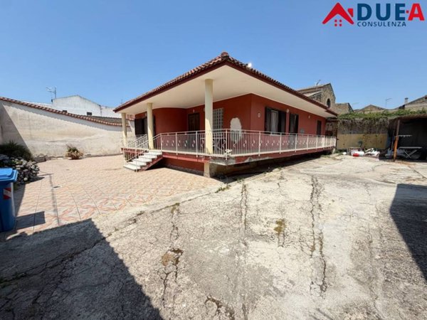 casa indipendente in vendita a Villa Literno
