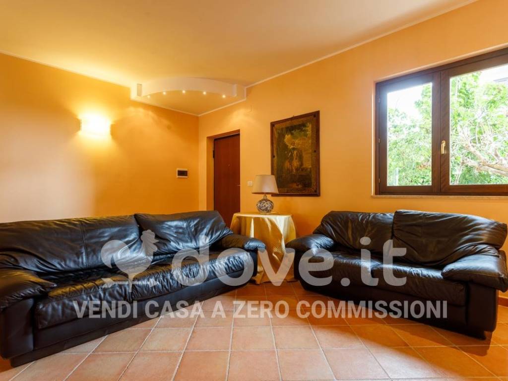 casa indipendente in vendita a Vitulazio