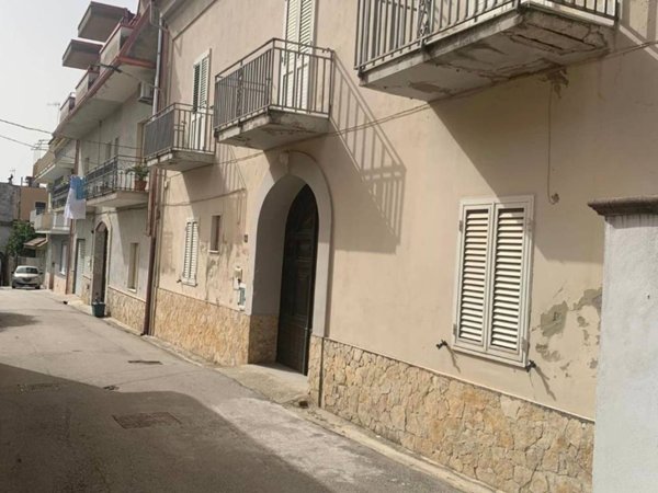 casa indipendente in vendita a Vitulazio