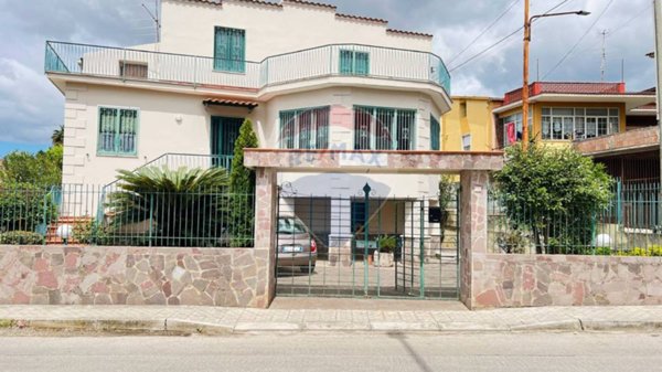 casa indipendente in vendita a Vitulazio