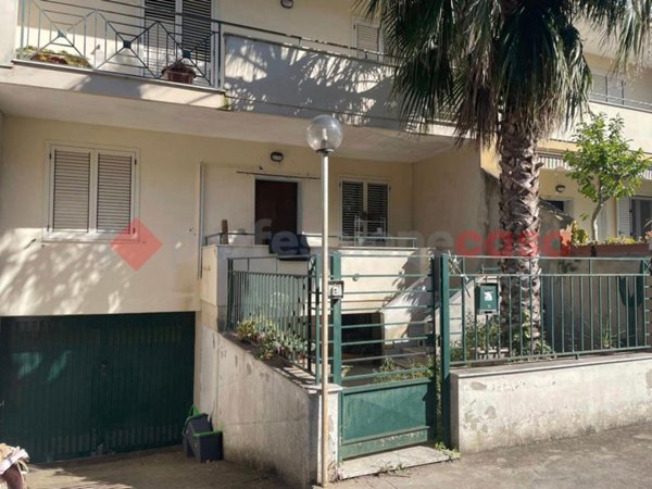casa indipendente in vendita a Vitulazio