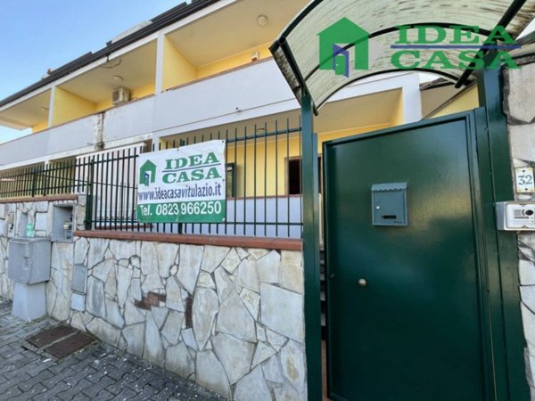 casa indipendente in vendita a Vitulazio