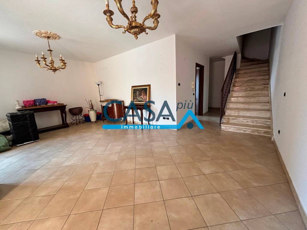 casa indipendente in vendita a Vitulazio