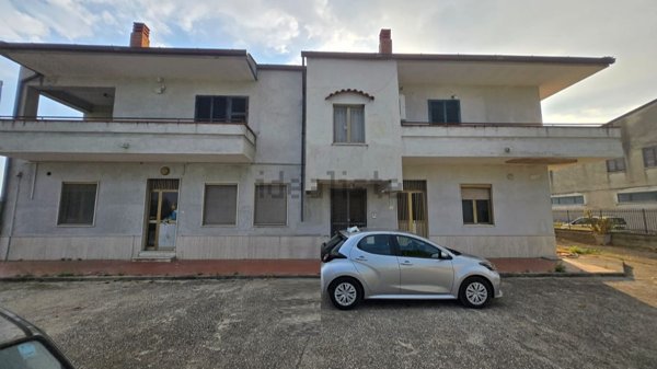 casa indipendente in vendita a Vitulazio