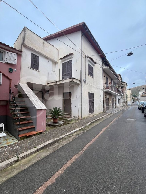 casa indipendente in vendita a Vitulazio