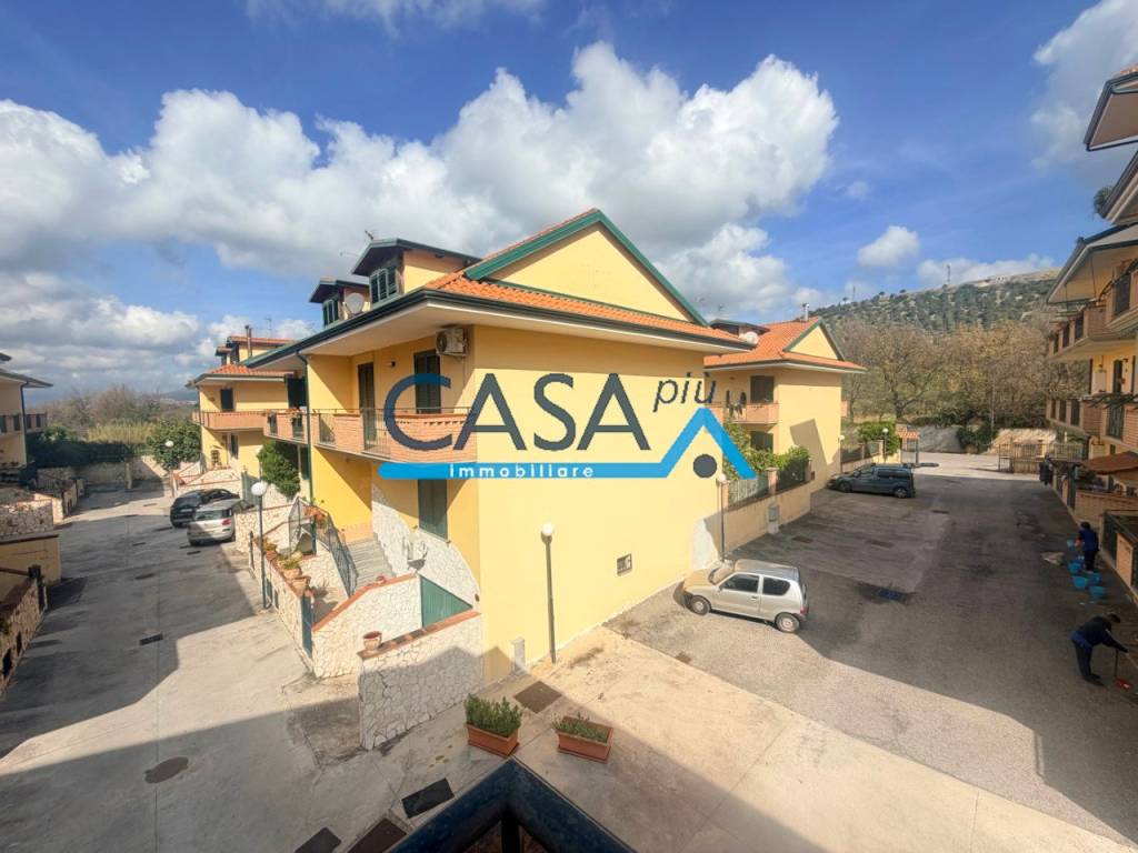 casa indipendente in vendita a Vitulazio