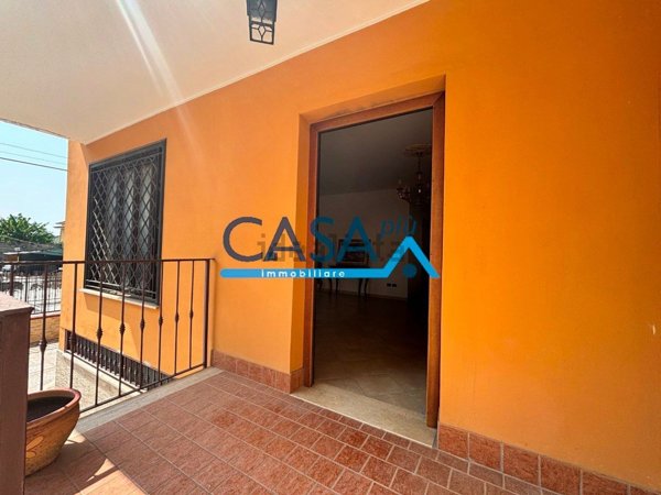 casa indipendente in vendita a Vitulazio