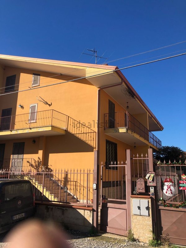 casa indipendente in vendita a Vitulazio