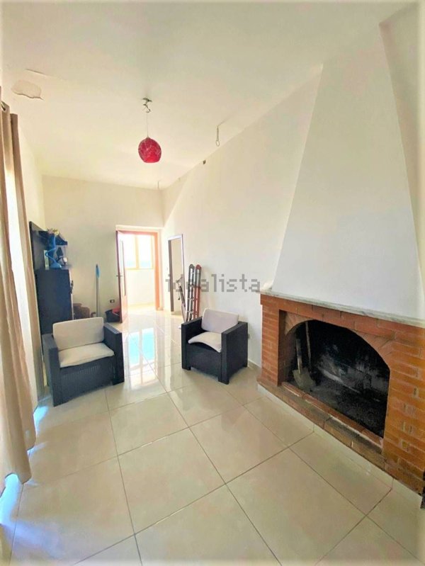 casa indipendente in vendita a Falciano del Massico